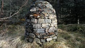 Le monument dressé sur la route de Moy commémorant l'évènement