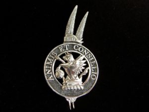 Crest badge d'un chieftain par Roddy Young